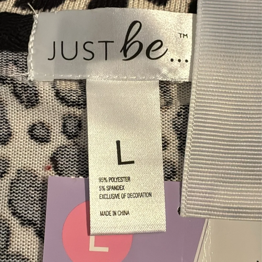 Leopard Print 2 Piece Pajama Sleepwear Size Large Long Sleeve Animal Print NWT - Picture 3 of 5